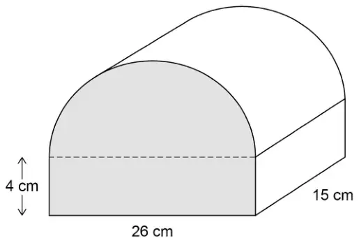 Box made of a cuboid 26 cm wide, 4 cm high and 15 cm long, with a half cylinder of diameter 26 cm on top. The front face is shaded.